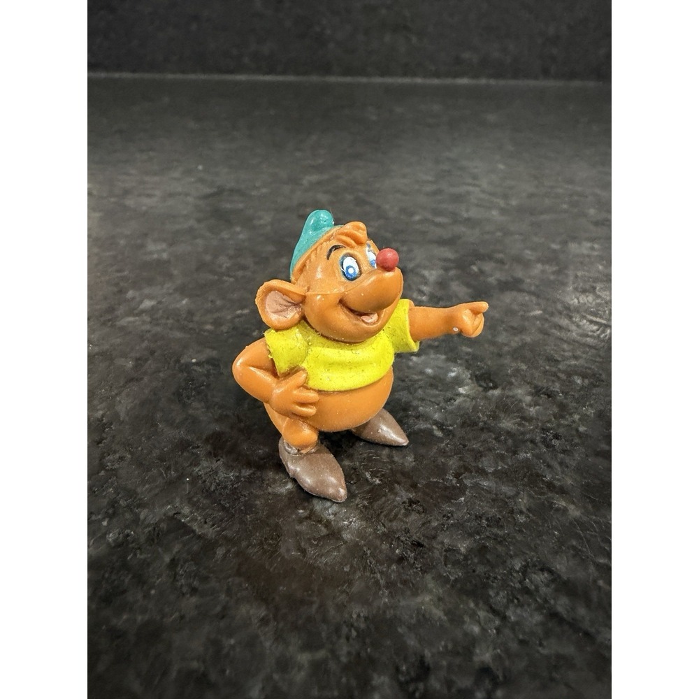 Vintage Disney Cinderella Gus Gus Mouse Miniature Mini Tiny Figure Collectible